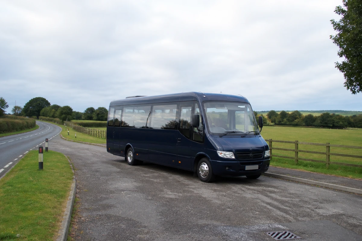 25 Seater Minibus Hire